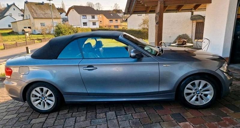 Gebraucht BMW 118 Cabriolet 143 PS (105 kW) 2012 Silber Cabrio