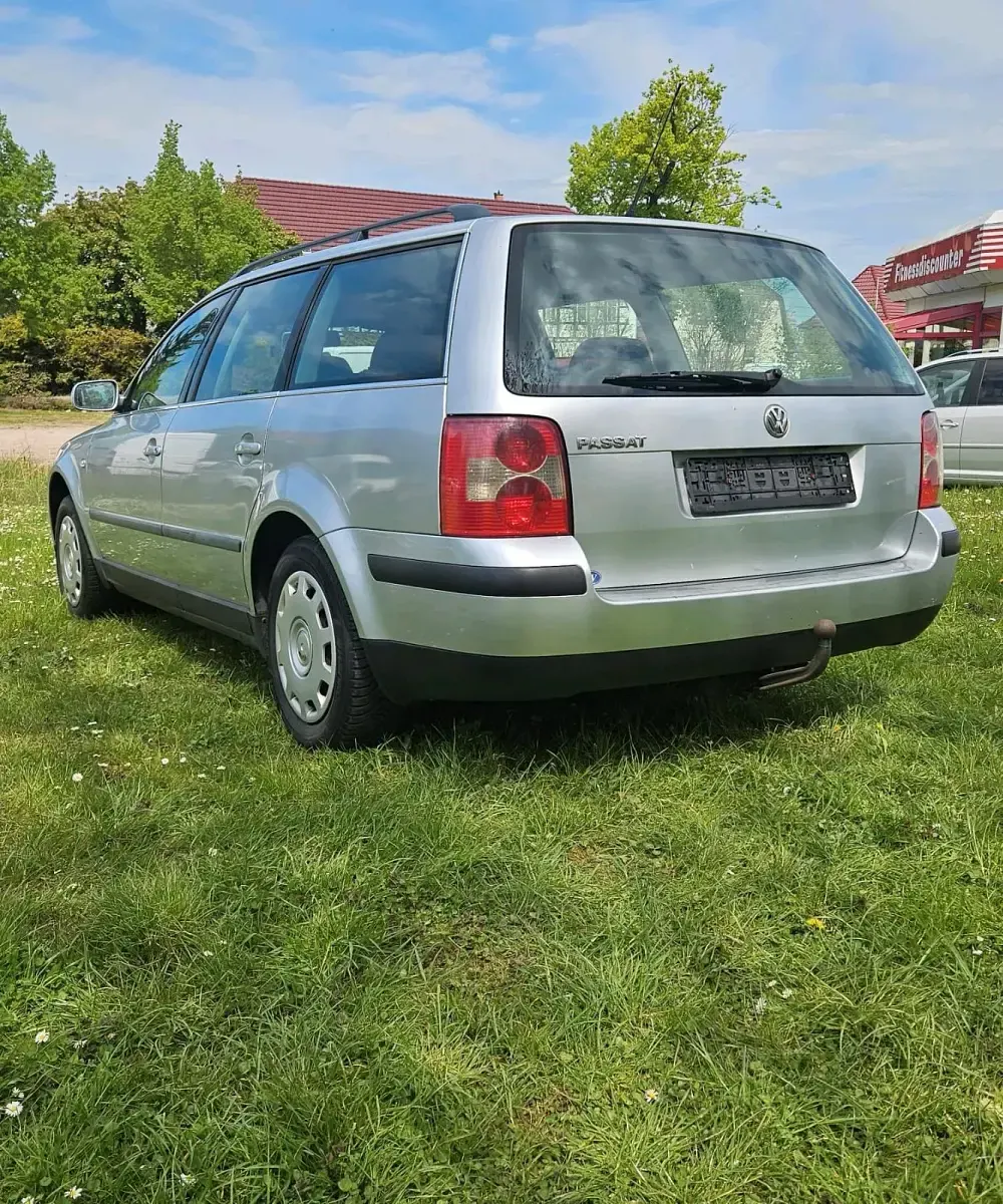 Gebraucht VW Passat 102 PS (75 kW) 2002 Silber Kombi