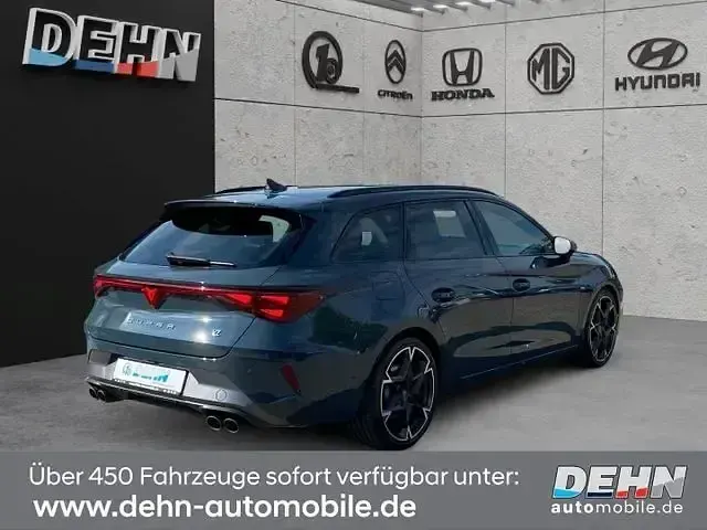 Używany Cupra Leon VZ 333 KM (244 kW) 2025 Niebieski Kombi