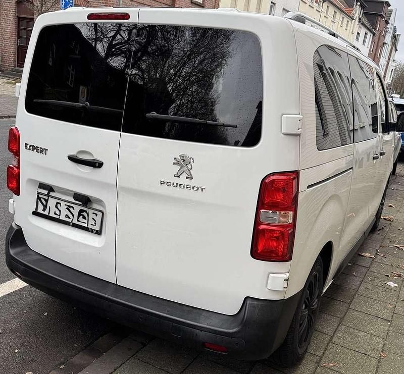 Gebraucht Peugeot Expert 120 PS (88 kW) 2018 Weiß Van