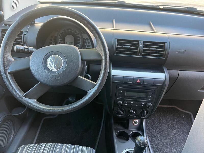 Schwarz Gebraucht 2005 VW Fox Kleinwagen | 1.800 € (Etwas zu teuer) - Bild 1/4
