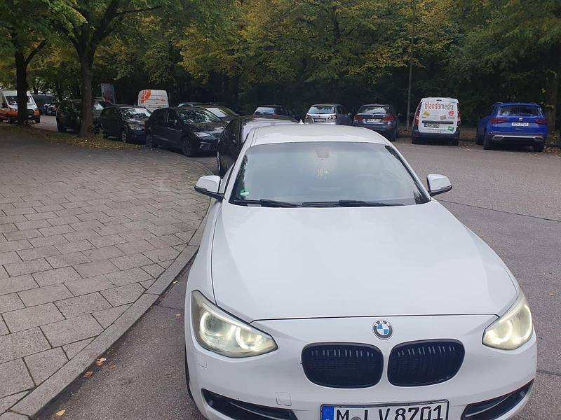 Gebraucht BMW 120 184 PS (135 kW) 2014 Weiß Kleinwagen