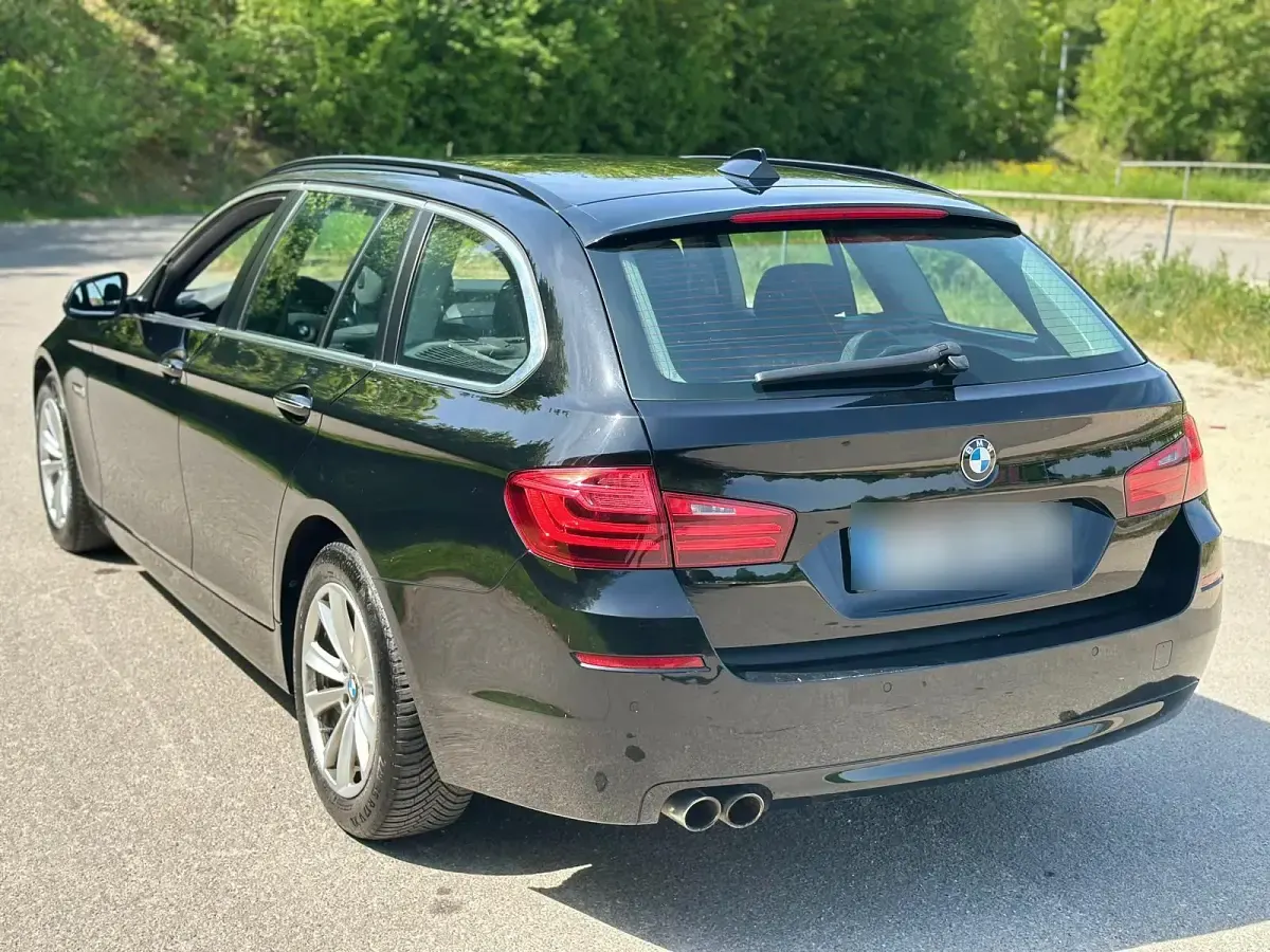 Gebraucht BMW 520 184 PS (135 kW) 2014 Schwarz Kombi