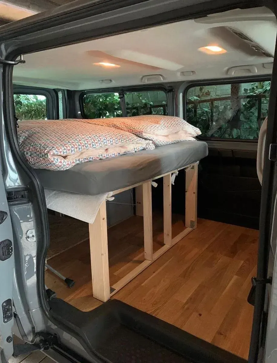 Gebraucht Opel Vivaro 145 PS (106 kW) 2018 Grau Van / Kleinbus