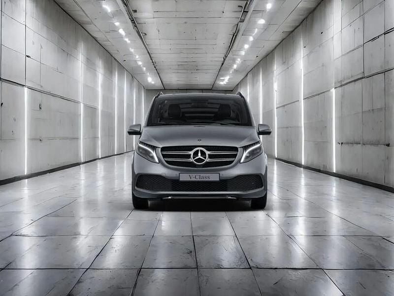 Gebraucht Mercedes V250 190 PS (139 kW) 2020 Grau Van / Kleinbus