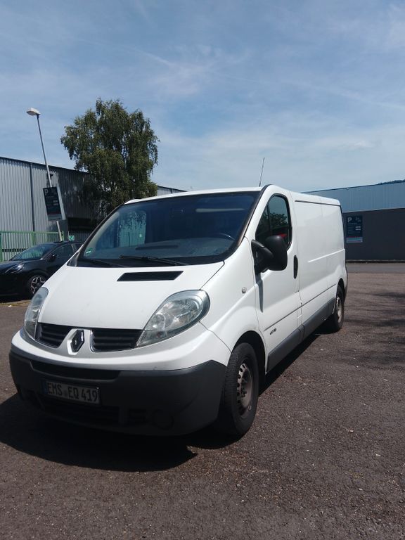 Weiß Gebraucht 2009 Renault Trafic Van | 4.900 € - Bild 1/4
