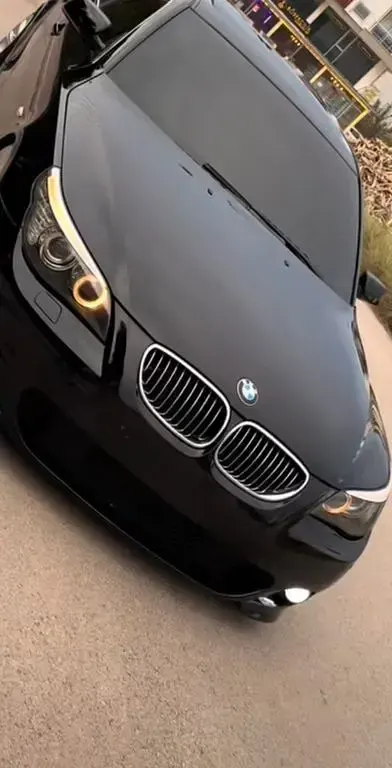 Gebraucht BMW 523 177 PS (130 kW) 2006 Schwarz Limousine