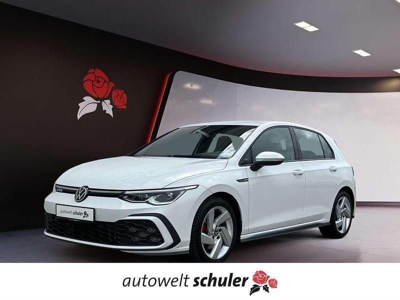Pure white Gebraucht 2022 VW Golf VIII GTD Limousine | 28.370 € (Guter Preis) - Bild 1/4