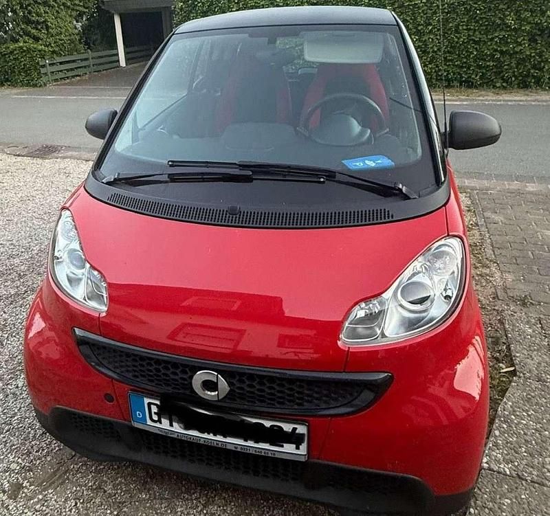 Schwarz Gebraucht 2012 Smart ForTwo Coupé Kleinwagen | 6.900 € (Teuer) - Bild 1/4