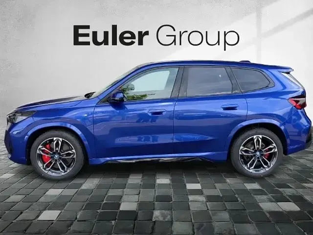 Gebraucht BMW iX1 Performance 150 kW (204 PS) 2025 Blau SUV