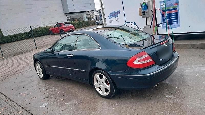Gebraucht Mercedes CLK320 218 PS (160 kW) 2003 Blau Coupé