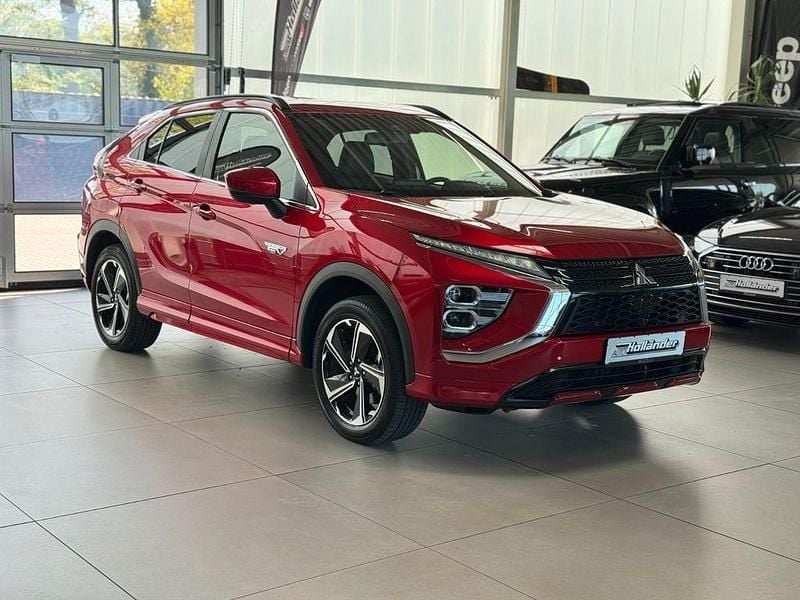 Gebraucht Mitsubishi Eclipse Cross Select 98 PS (72 kW) 2023 Rot SUV