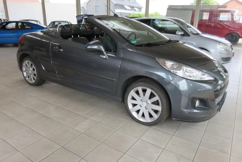 Grau Gebraucht 2013 Peugeot 207 CC Cabrio | 5.900 € (Teuer) - Bild 1/4