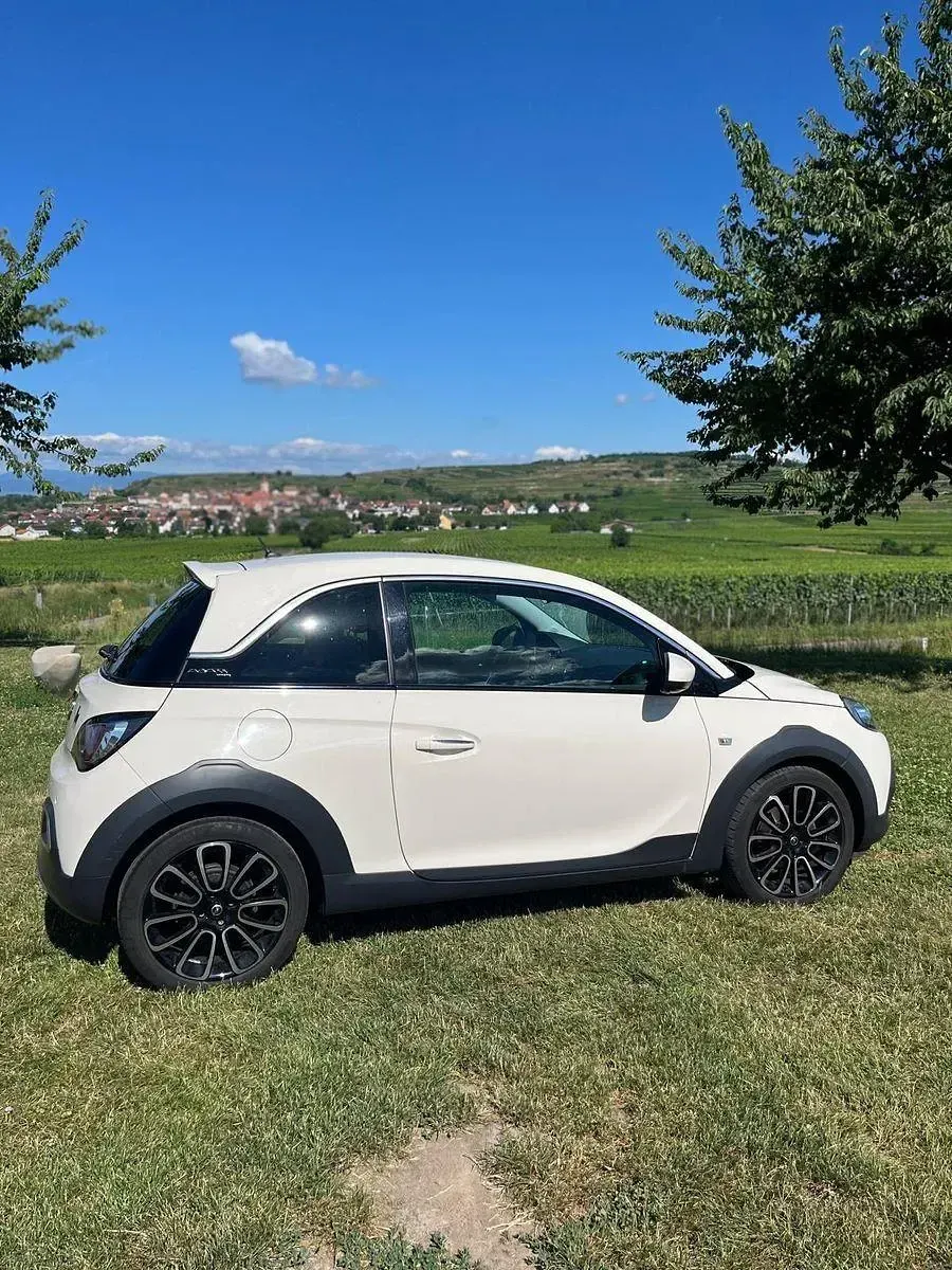 Gebraucht Opel Adam Rocks Rocks 101 PS (74 kW) 2018 Weiß Kleinwagen