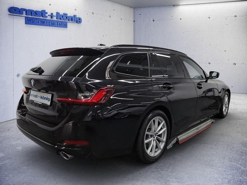 Gebraucht BMW 318 Shadowline 150 PS (110 kW) 2023 Schwarz Kombi