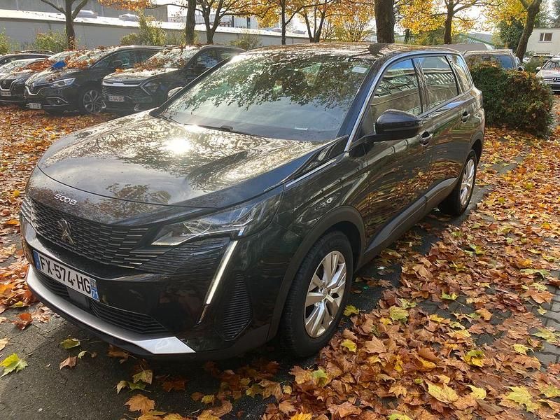 Schwarz Gebraucht 2021 Peugeot 5008 Active Van / Kleinbus | 14.875 € (Guter Preis) - Bild 1/4