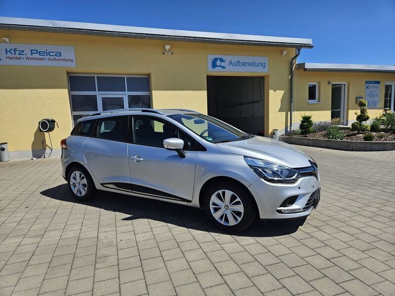 Grau Gebraucht 2018 Renault Clio IV LIMITED Limousine | 9.500 € (Guter Preis) - Bild 1/4