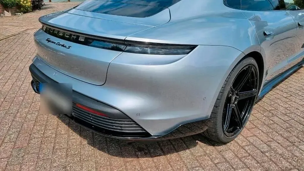 Gebraucht Porsche Taycan Turbo 500 kW (680 PS) 2020 Silber Limousine