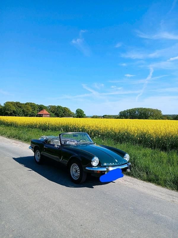 Grün Gebraucht 1968 Triumph Spitfire Cabrio | 11.000 € - Bild 1/4