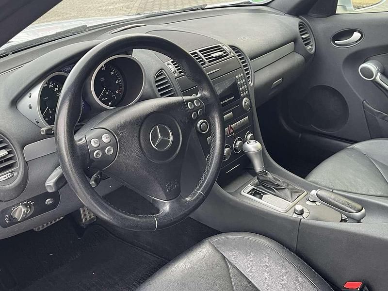 Gebraucht Mercedes SLK350 272 PS (200 kW) 2004 Iridiumsilber  metalliclack Cabrio