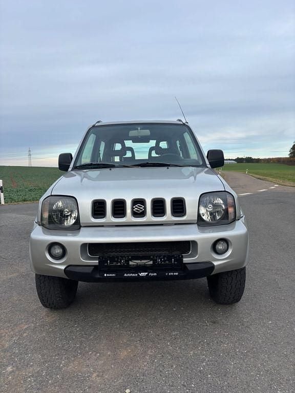 Silber Gebraucht 2005 Suzuki Jimny Snow SUV | 6.990 € (Guter Preis) - Bild 1/4
