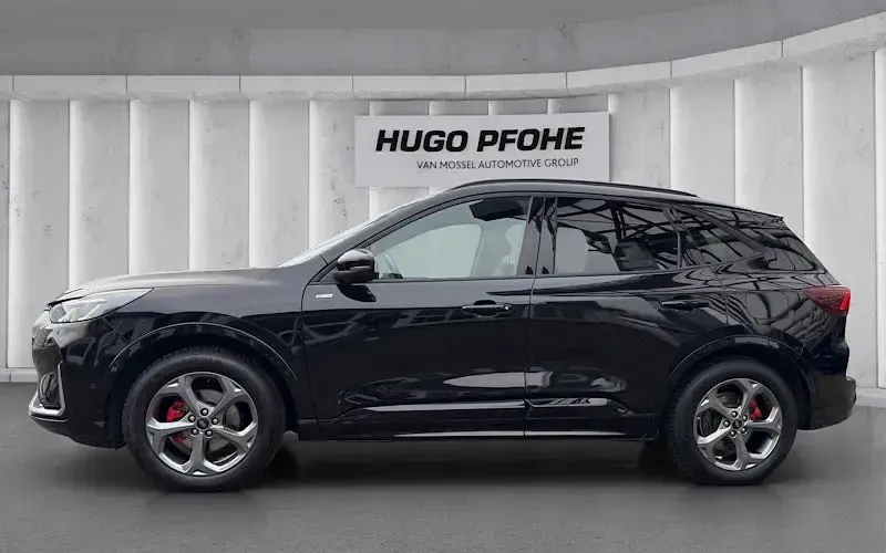 Gebraucht Ford Kuga ST-Line X 186 PS (136 kW) 2024 Schwarz SUV