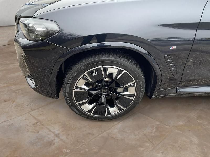 Gebraucht BMW iX3 Impressive 210 kW (286 PS) 2023 M carbonschwarz SUV