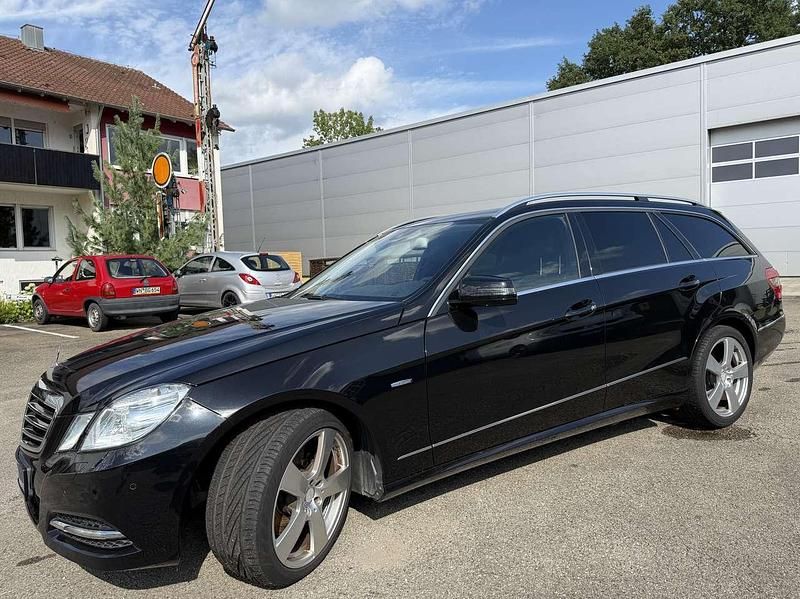 Usata Mercedes E250 Avantgarde 204 CV (150 kW) 2011 Nero Station wagon
