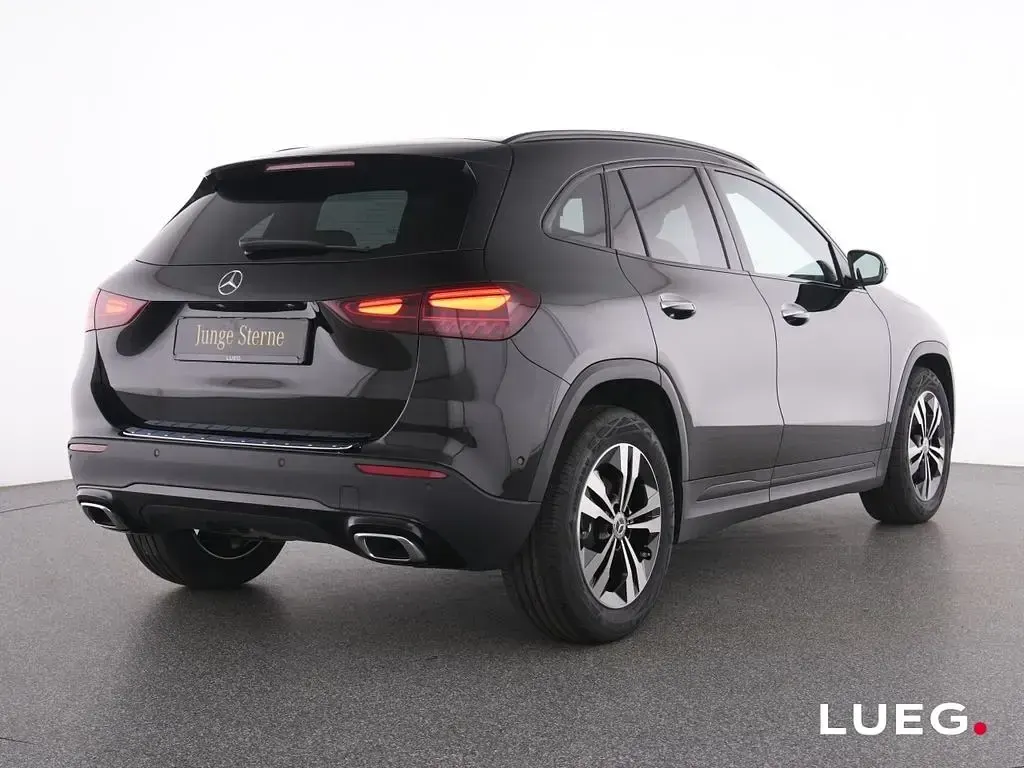 Usata Mercedes GLA200 Progressive 163 CV (119 kW) 2025 Nero SUV