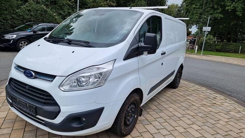 Weiß Gebraucht 2018 Ford Transit Custom Trend Van / Kleinbus | 11.900 € (Superpreis) - Bild 1/4