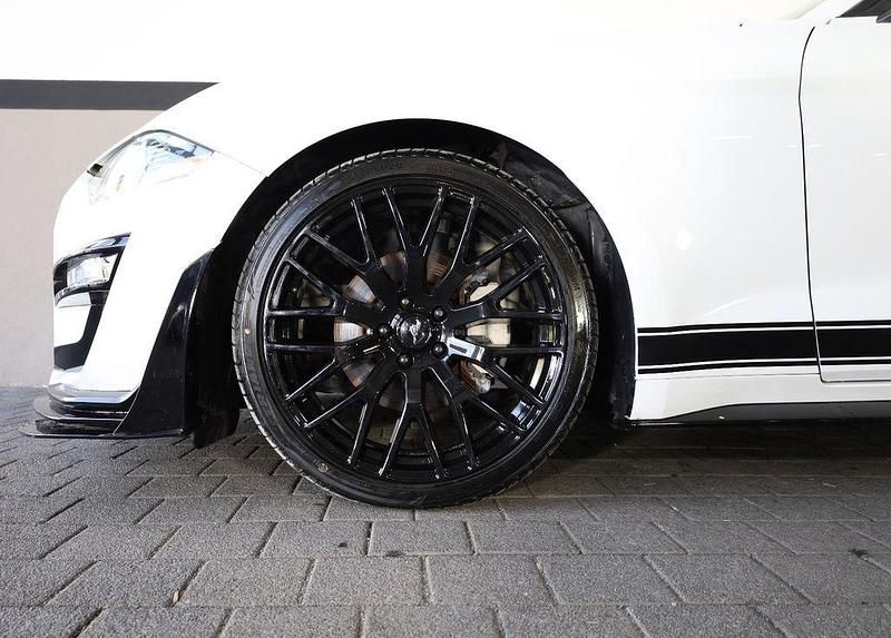 Gebraucht Ford Mustang 314 PS (230 kW) 2020 Weiß Cabrio