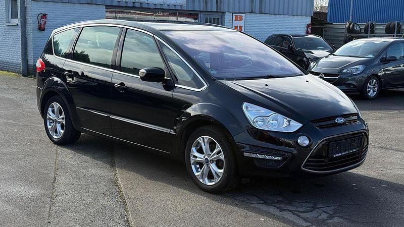 Gebraucht Ford S-MAX Titanium 140 PS (102 kW) 2010 Schwarz Van / Kleinbus