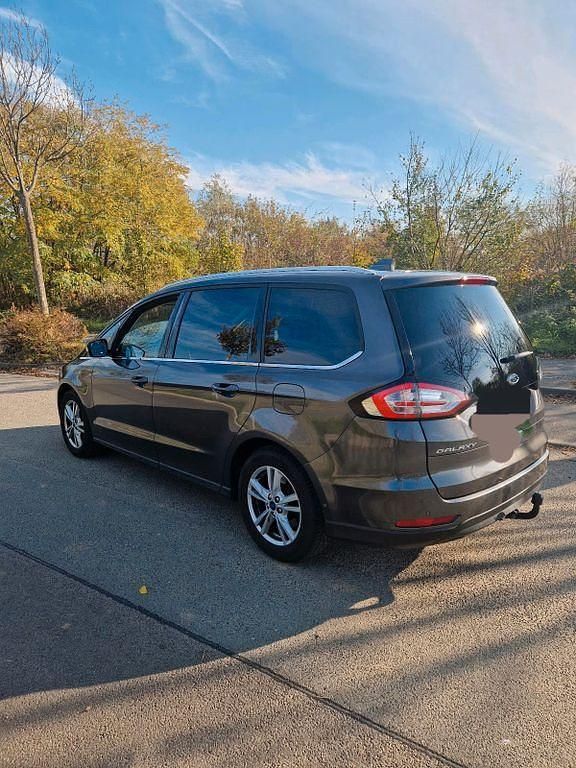 Gebraucht Ford Galaxy 190 PS (139 kW) 2019 Grau Van / Kleinbus
