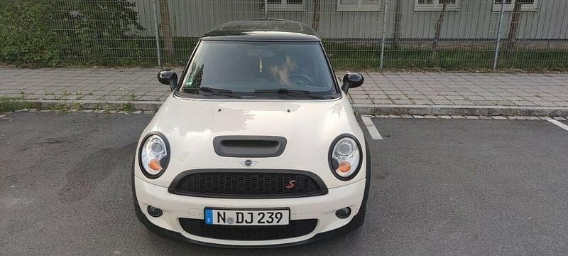 Weiß Gebraucht 2007 Mini Cooper S Kleinwagen | 5.800 € (Teuer) - Bild 1/4