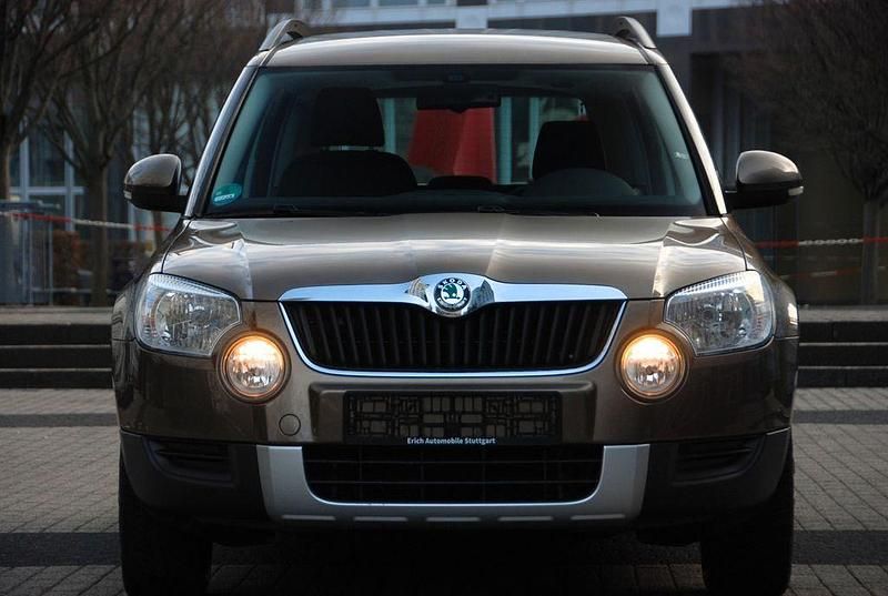 Gebraucht Skoda Yeti Ambition 105 PS (77 kW) 2011 Braun SUV