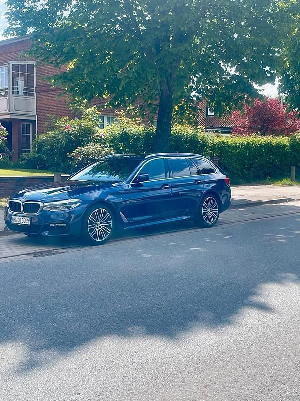 Gebraucht BMW 520 190 PS (139 kW) 2018 Blau Kombi