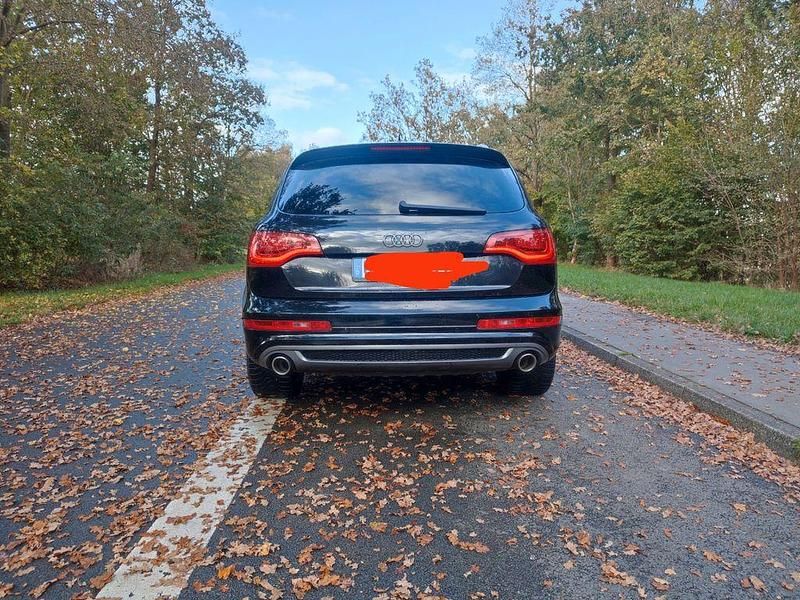 Gebraucht Audi Q7 Ambiente 245 PS (180 kW) 2012 Schwarz SUV