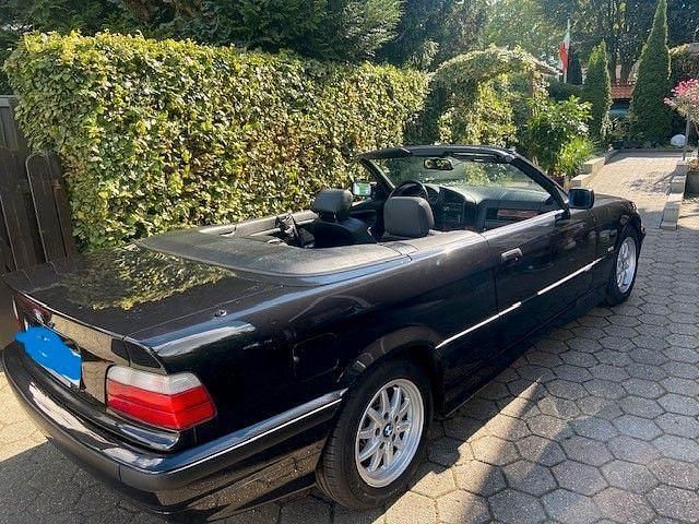 Gebraucht BMW 318 Cabriolet M Sport 116 PS (85 kW) 2000 Schwarz Cabrio