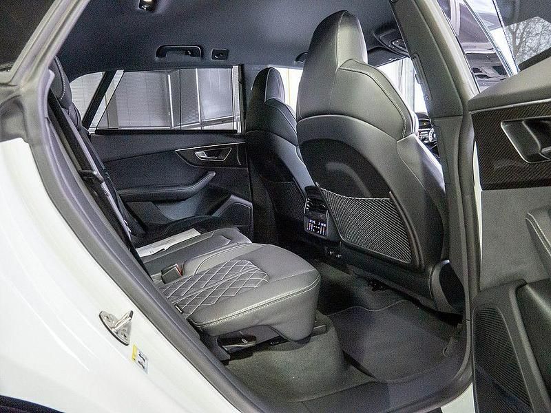 Gebraucht Audi SQ8 Competition 507 PS (372 kW) 2023 Gletscherweiß metallic SUV