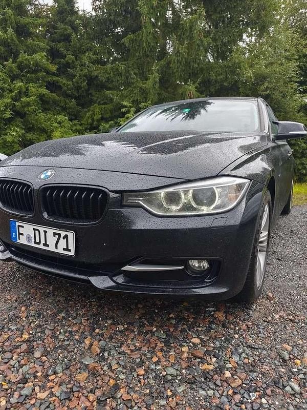 Second-hand BMW 320 Performance 184 CP (135 kW) 2012 Berlinǎ