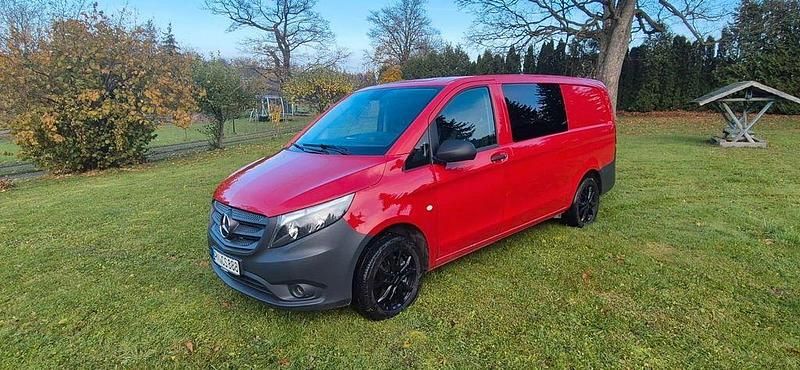 Gebraucht Mercedes Vito 190 PS (139 kW) 2017 Rot Van