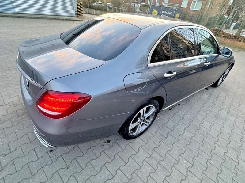 Gebraucht Mercedes E200 Avantgarde 150 PS (110 kW) 2019 Silber Limousine
