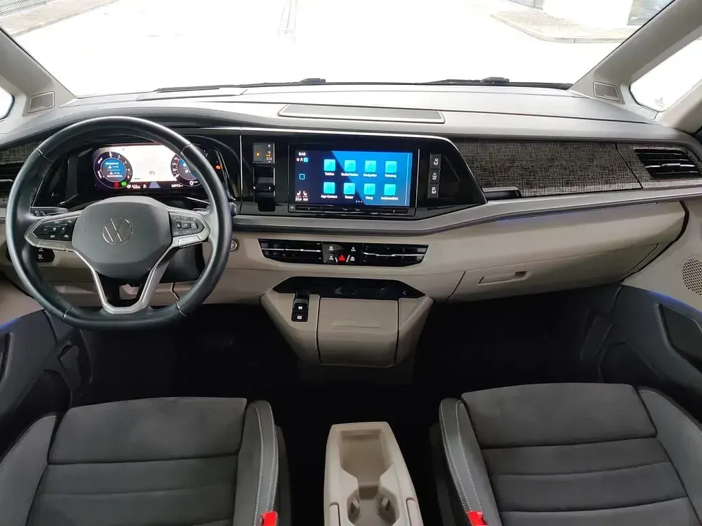 Gebraucht VW Multivan Energetic 150 PS (110 kW) 2023 Weiß Van / Kleinbus
