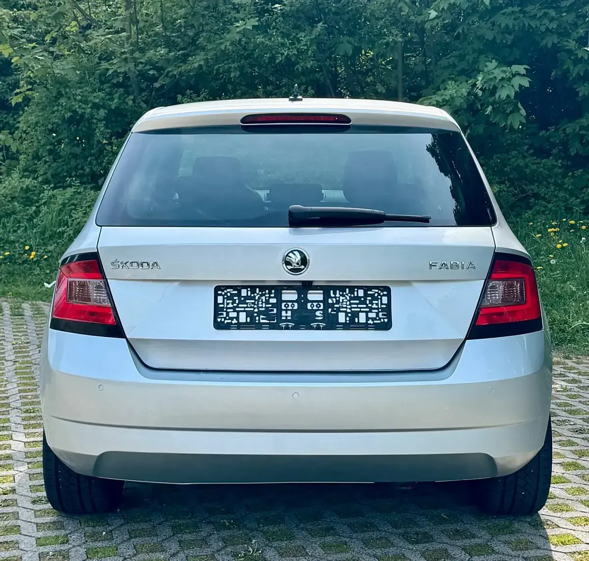 Gebraucht Skoda Fabia Joy 90 PS (66 kW) 2016 Silber Limousine