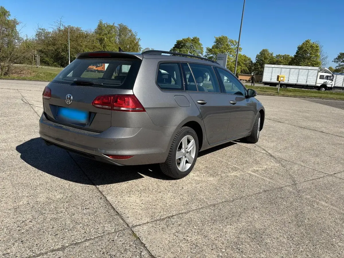 Gebraucht VW Golf VII 110 PS (80 kW) 2015 Grau Kombi