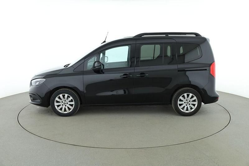 Gebraucht Mercedes T180 Style 116 PS (85 kW) 2023 Schwarz Van / Kleinbus