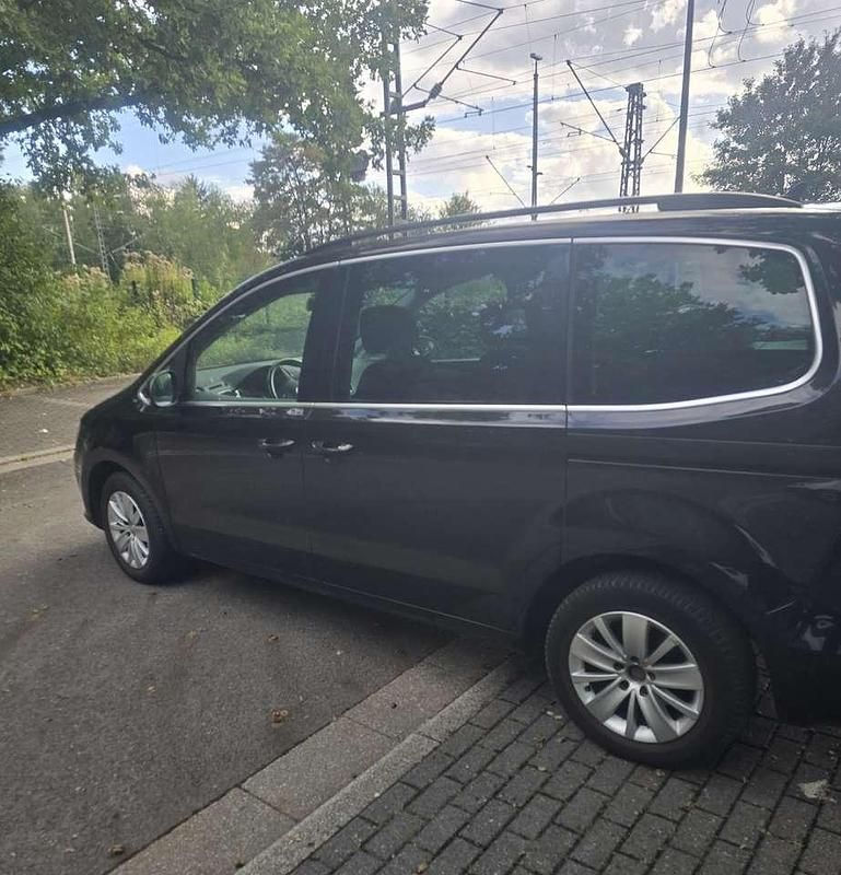 Gebraucht VW Sharan Match 150 PS (110 kW) 2013 Schwarz Van / Kleinbus