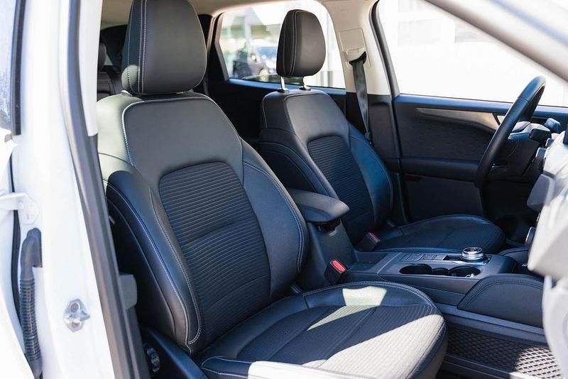 Gebraucht Ford Kuga Titanium X 224 PS (164 kW) 2021 Weiss SUV