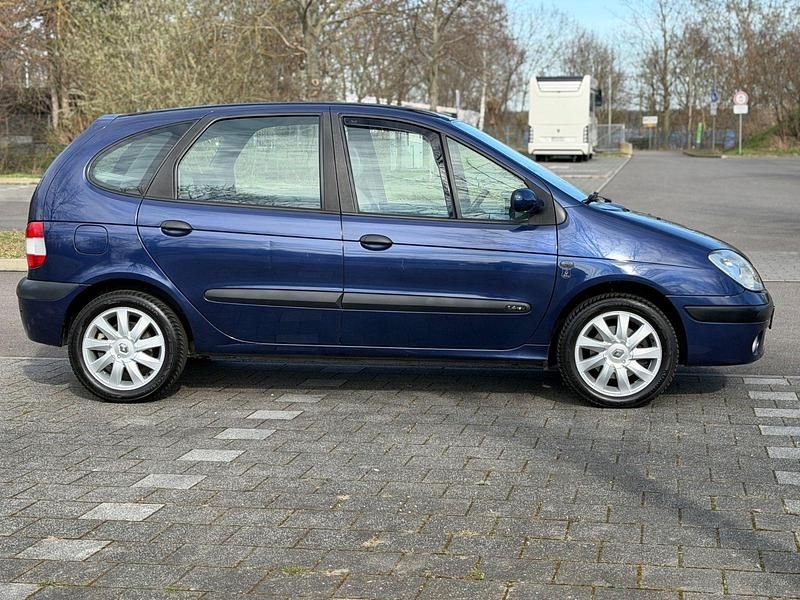 Gebraucht Renault Scénic 95 PS (69 kW) 2003 Blau Van / Kleinbus