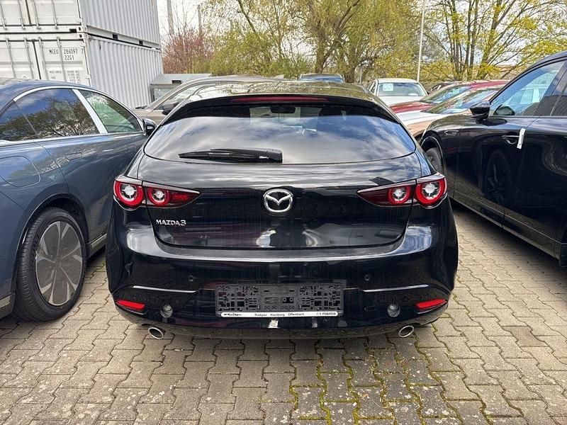 Neu Mazda 3 140 PS (102 kW) 2026 Schwarz Limousine